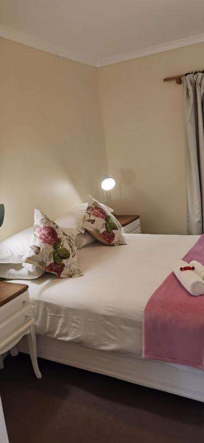 גרהמסטאון 137 High Street Guest House מראה חיצוני תמונה