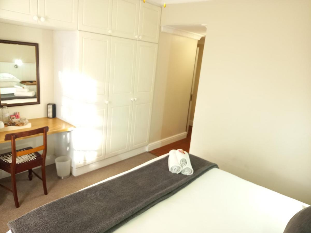 גרהמסטאון 137 High Street Guest House מראה חיצוני תמונה