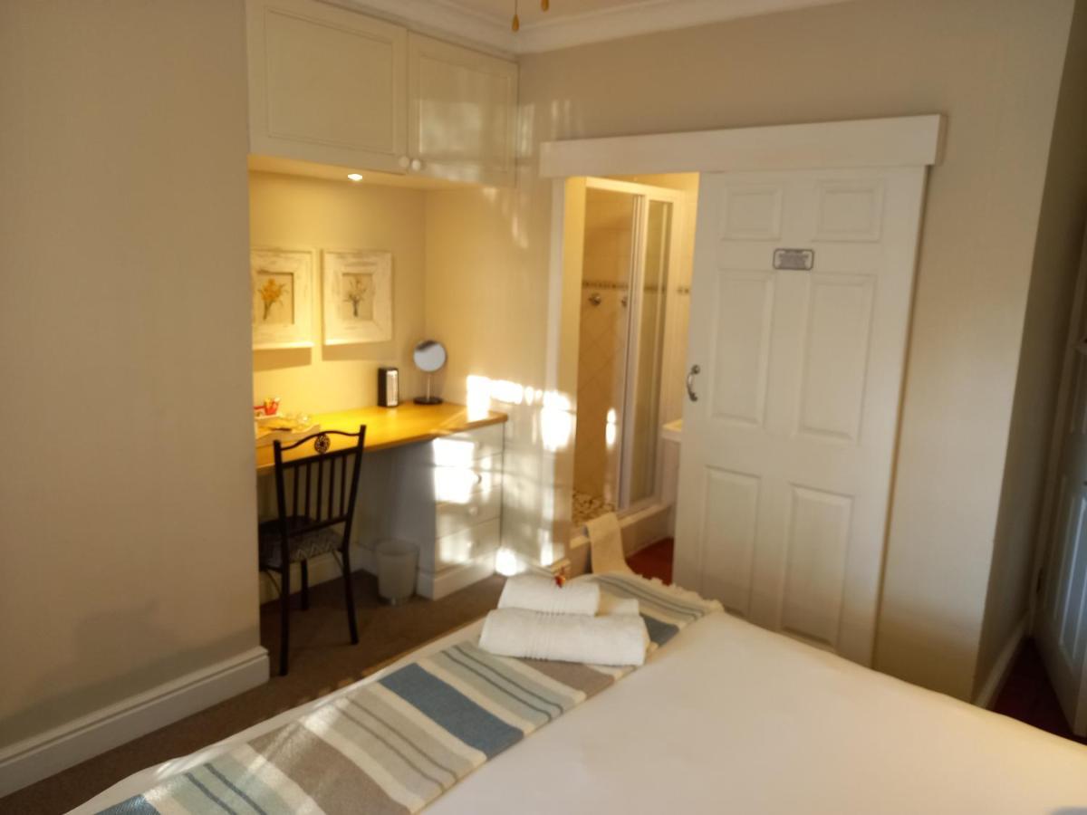 גרהמסטאון 137 High Street Guest House מראה חיצוני תמונה